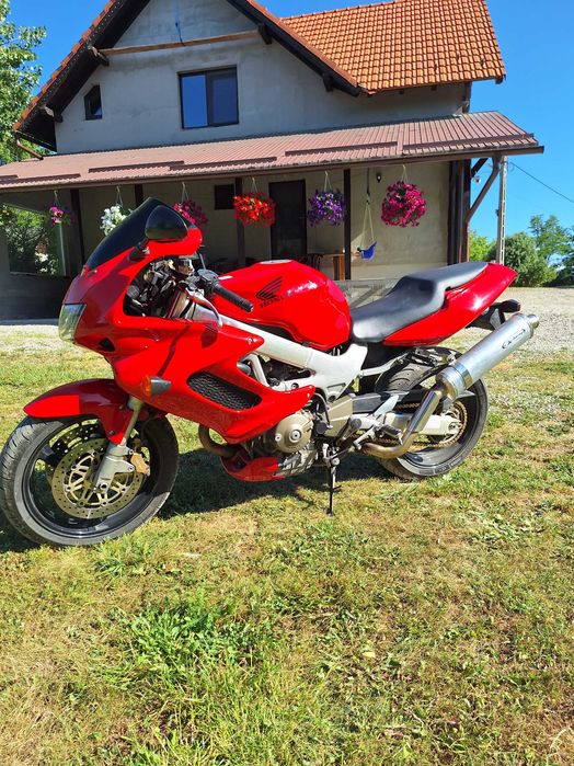 Motocicleta de strada