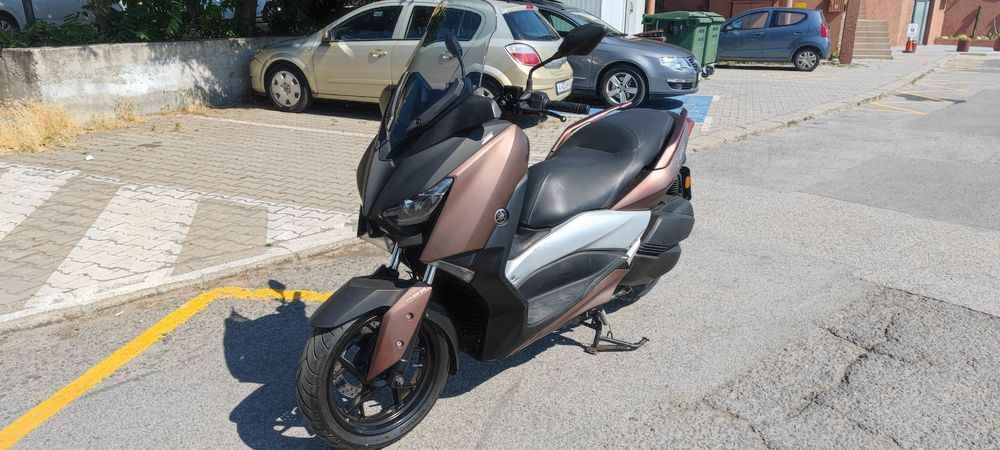 Yamaha X-max 300