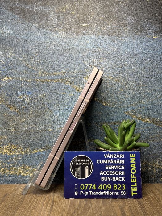 Samsung galaxy fold6/512gb/2 Ani Garantie Centrul de Telefoane/rate