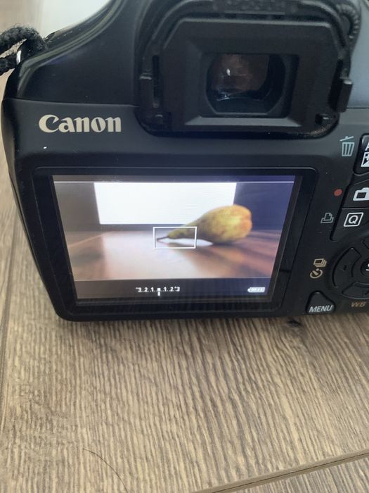 Aparat foto  CANON EOS 1100D