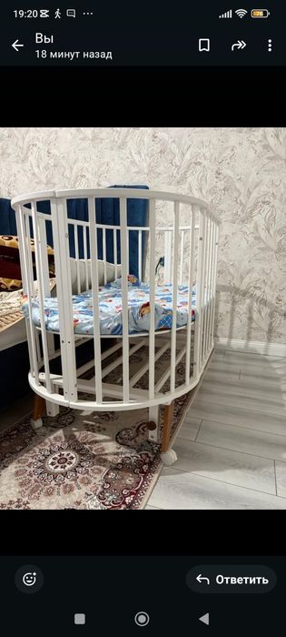 Продаются 2 кровати  и манеж.