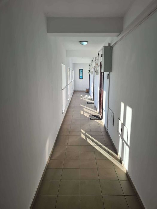 dau in chirie 1 camera din ap cu 3 camere