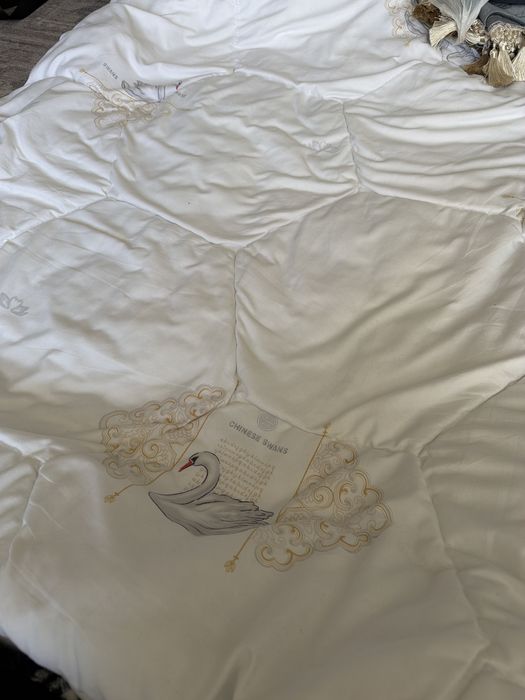 Продам одеяла б/у , все за 10 тыс тенге