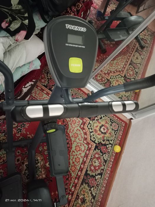 Продам эллиптический тренажёр