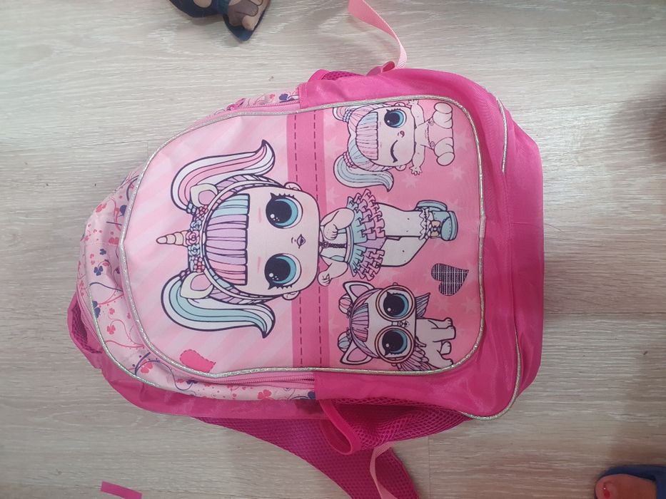 Ghiozdan Lol surprize