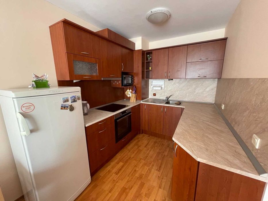 Дава се под наем Двустаен апартамент в к.к. Св.Св. Константин и Елена - 60 кв.м за 600 € - Снимка #9