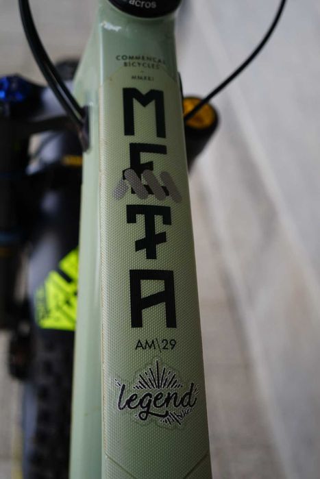 2021 COMMENCAL Meta AM 29 170mm. OHLINS