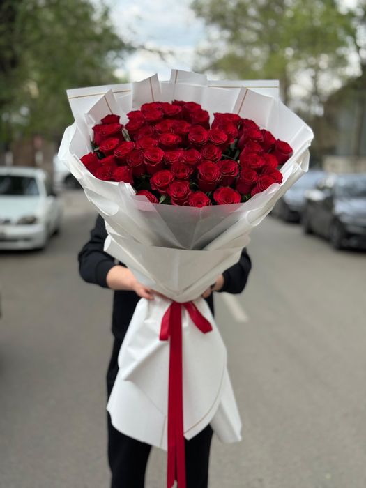 51 роза(80-90см) 17500