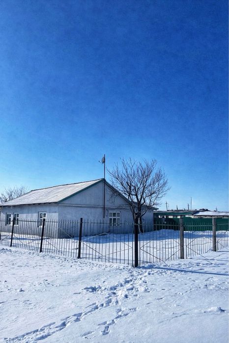 Сырым ауданы, бұлан ауылы, жер үй