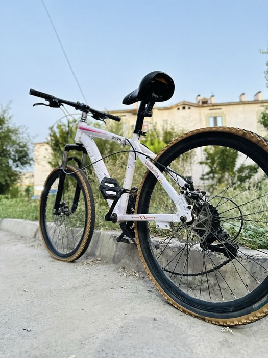 Велосипед  Спортивный Hand drawn.