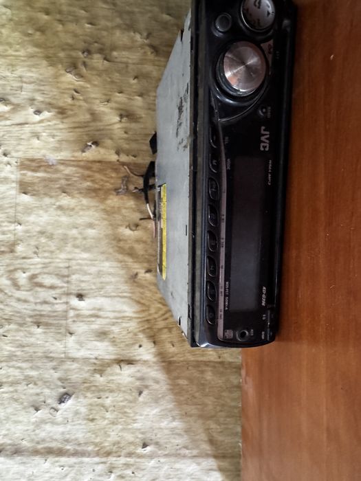 Продам магнитоллу JVC