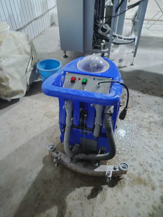 Поломоишная машина