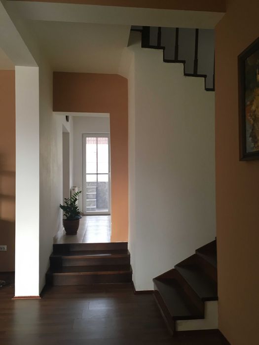 Vind casa  cu teren 355mp , in loc. Baciu
