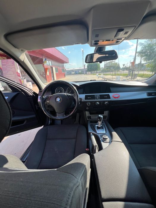 BMW 5 Series 0 — imagine 3