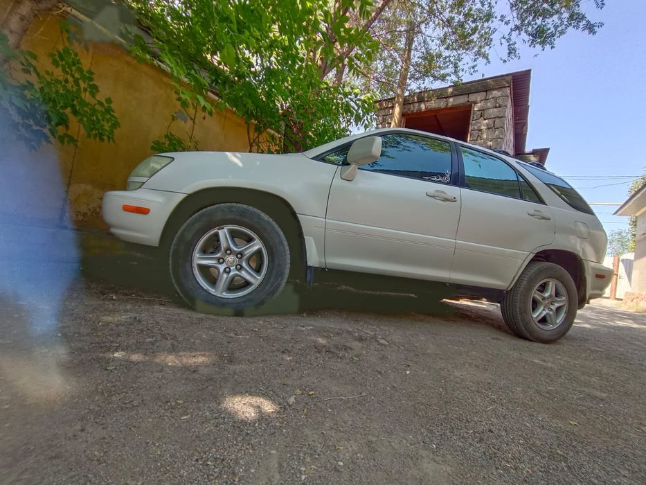 Продам Lexus rx 300