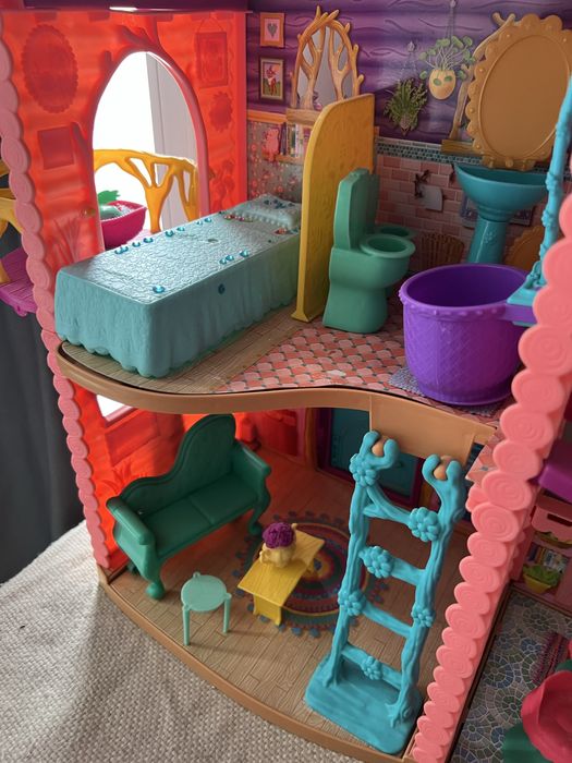 Домик Enchantimals и кафе