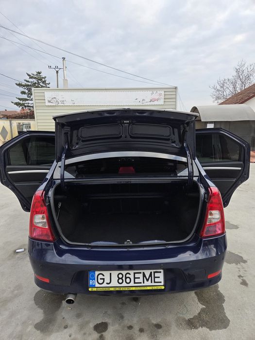 Vand Dacia Logan 2012