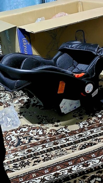 Продам коляску 3 в 1