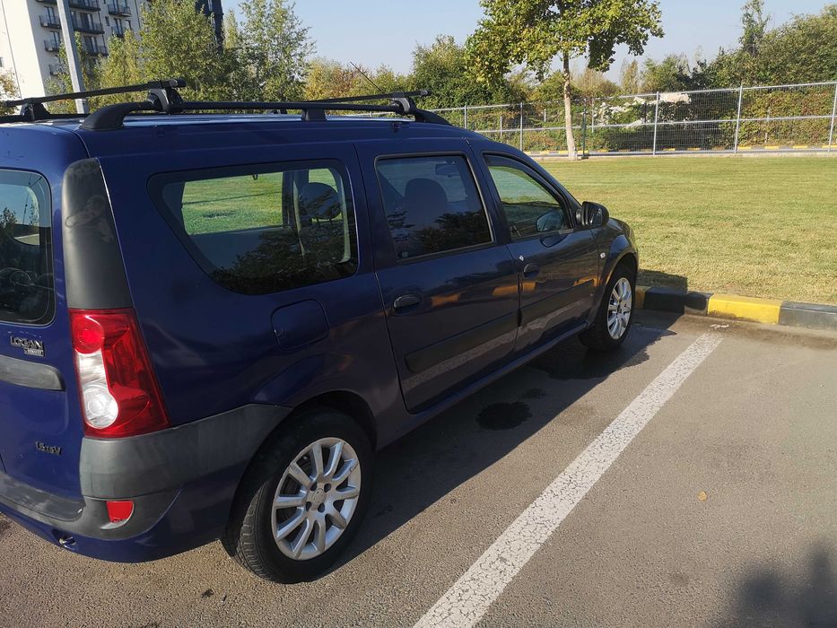 Vând Logan MCV 1,6 16V