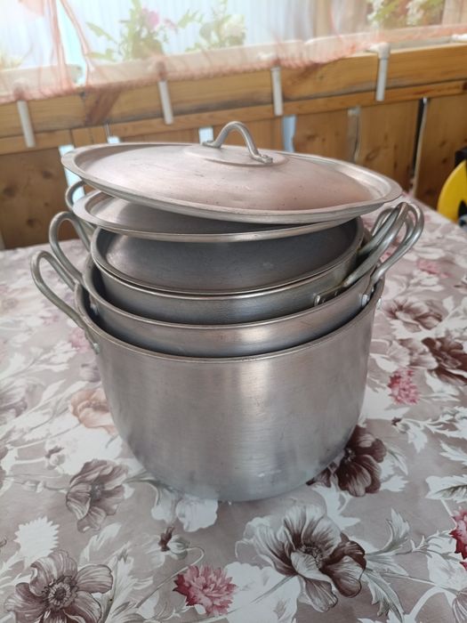 Кастрюля набор .