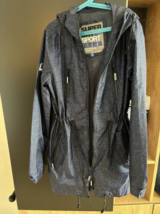 Яке ветровка Superdry