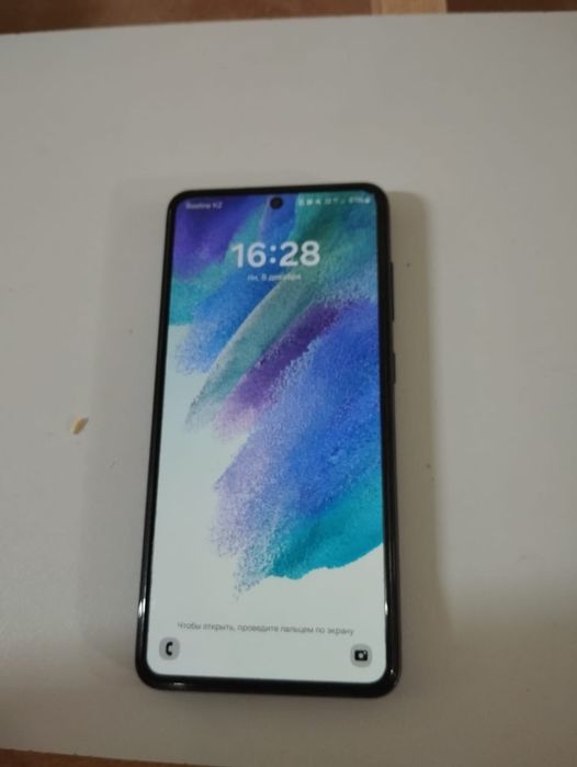 Продам Самсунг s21 fe