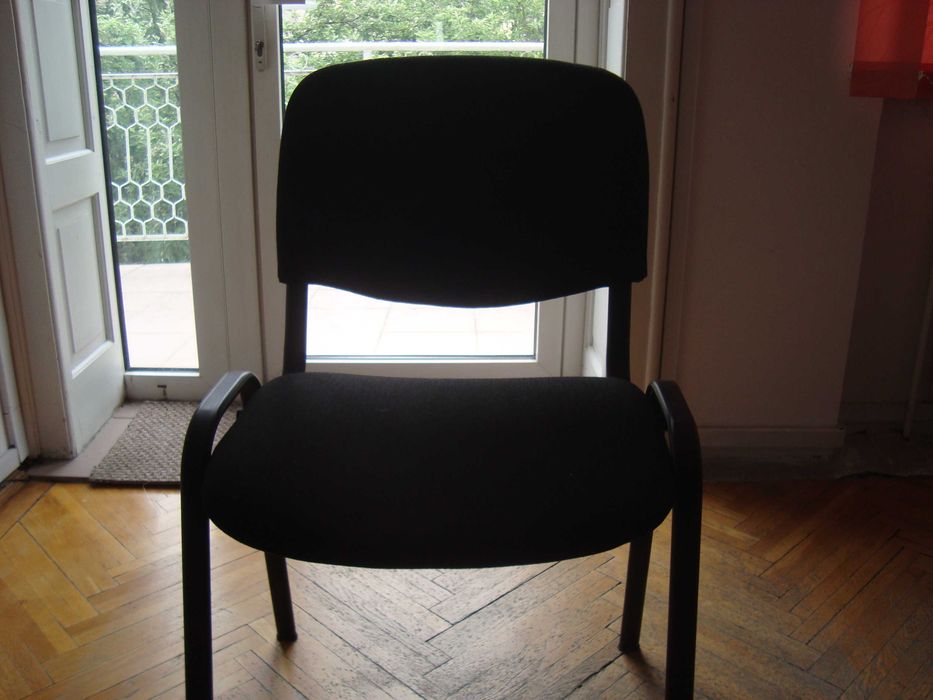 Vand Mobilier Birou
