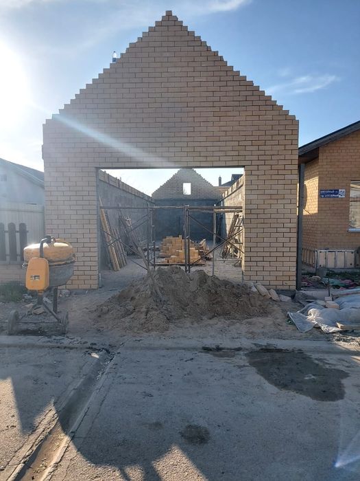 Каменщики, кладка