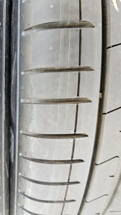 Anvelope 235 50 19 Pirelli MO