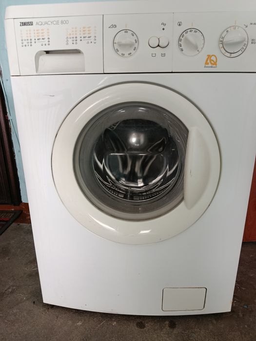 Продам стиральную машину