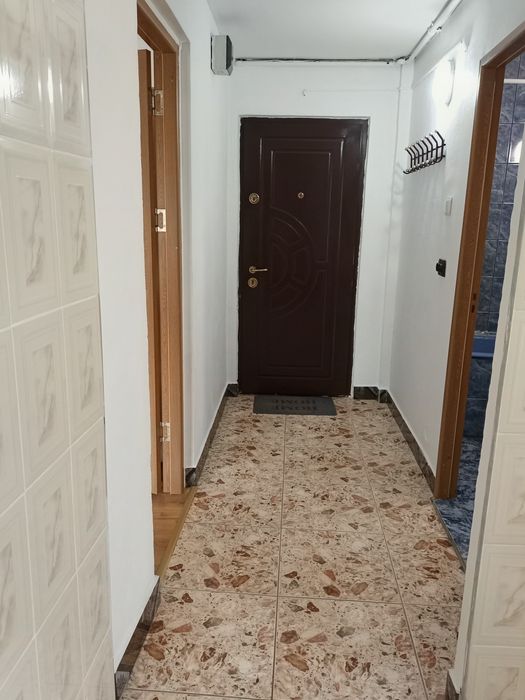 Garsonieră spațioasă, confort 1, 40,9 mp, etaj 2, complet mobilată – Târgu Ocna