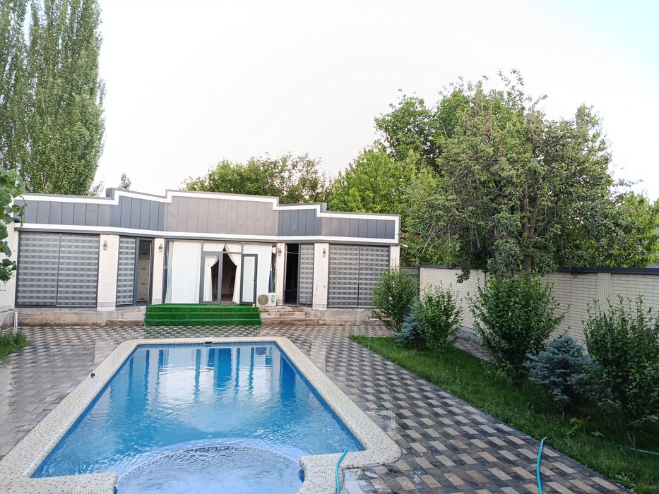 Oq tosh Xondoyliqda dacha