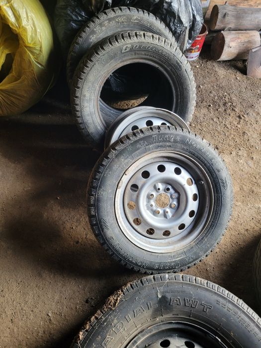 Резина нива 4х4 с дисками