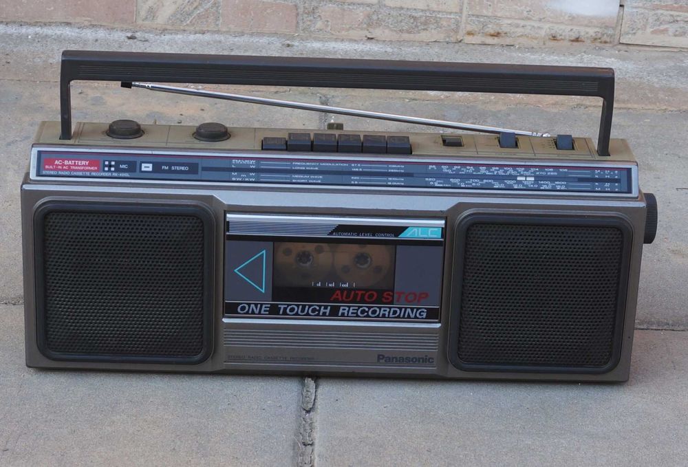 Сервизирани радиокасетофони,в отлично състояние