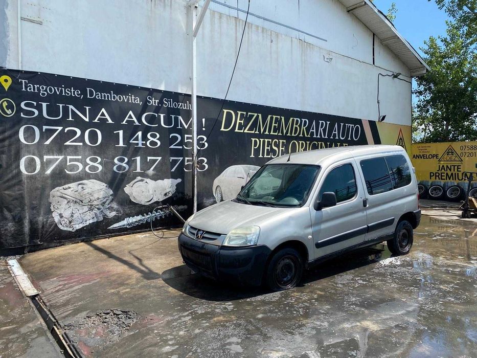 dezmembrez peugeot partner 1.9d cod motor DW8B/haion partner/usa fata