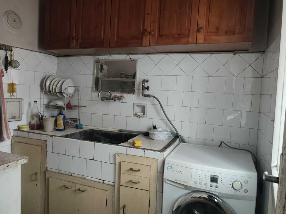 Продава се Четиристаен апартамент в Търговище, Център - 135 кв.м за 714 €/кв.м - Снимка #3