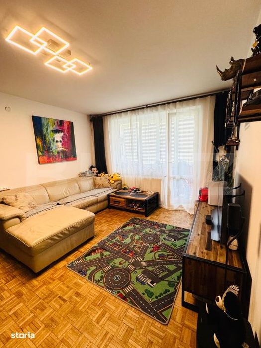 Apartament de vanzare, 2 camere, etaj 1, Tractorul