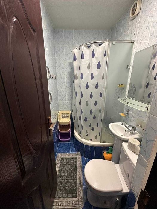 Yunusobod-8, Magnit Torgoviy Sentr Roʻparasida