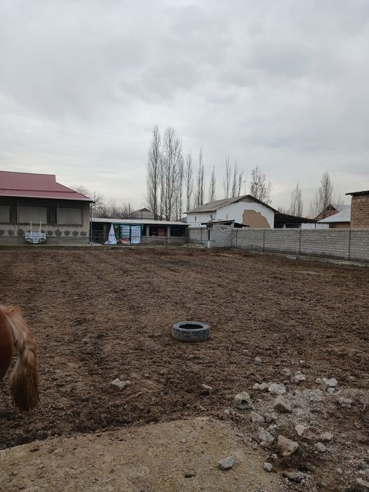 Yer sotiladi ortasaroy kokmoyin abayda srochniyga narx tushurdik