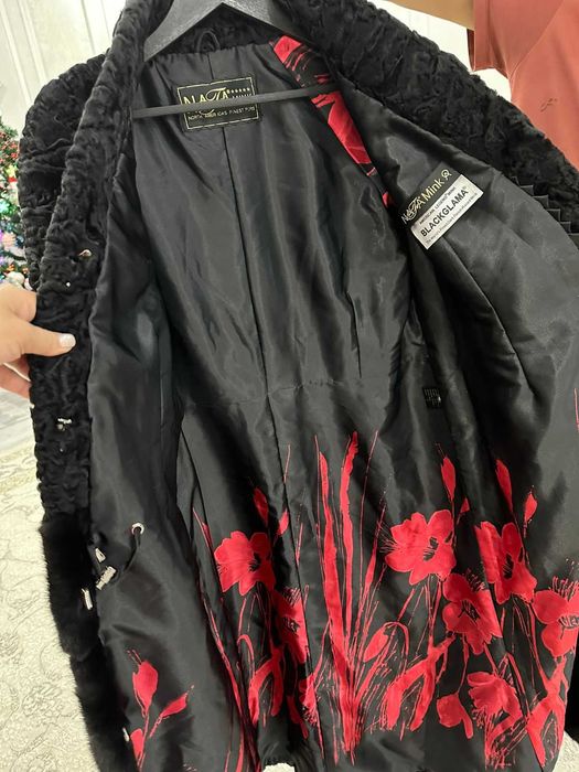 Продам норковую шубу