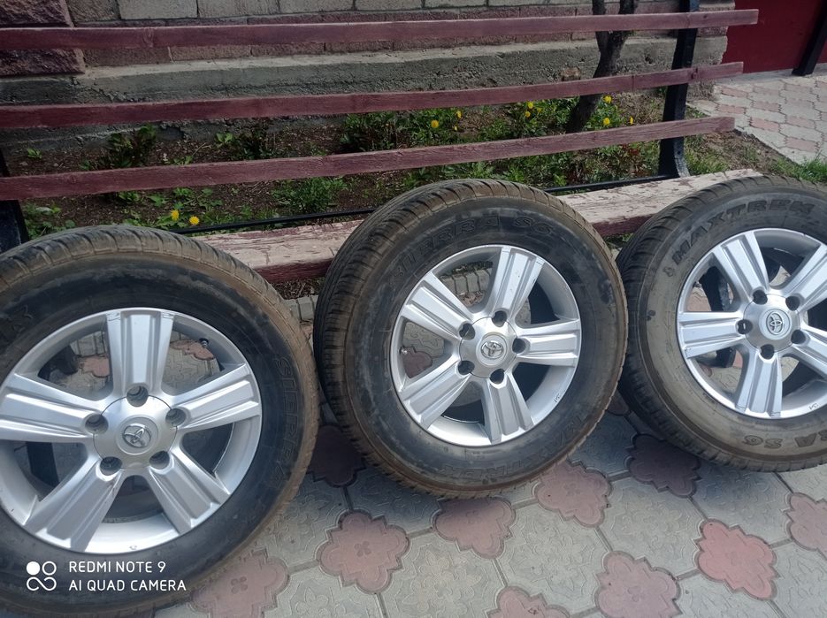 Диск оригинал с новый резиной R18