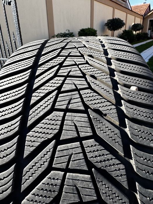 Jante Mustang GT 20” cu cauciucuri de iarna noi