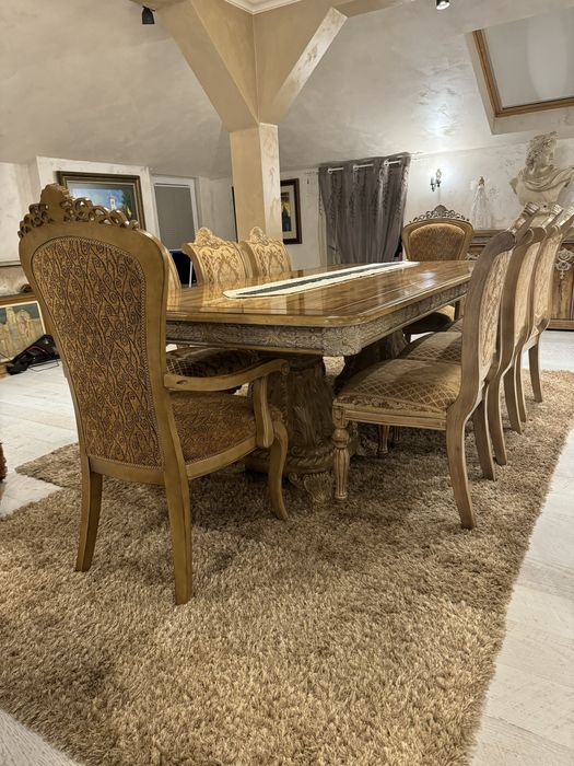 Трапезна маса с 8 стола