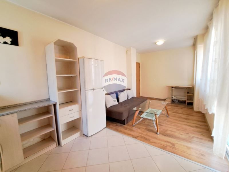 Дава се под наем Двустаен апартамент в Варна, Колхозен пазар - 53 кв.м за 280.5 € - Снимка #2