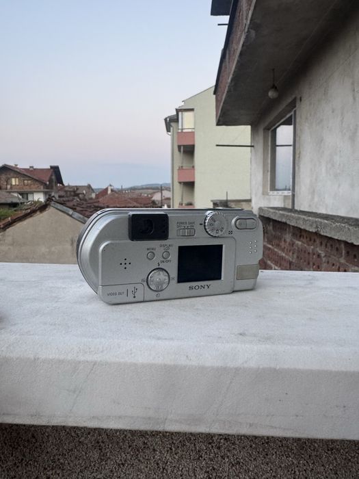 Sony DSC P51 дигитална винтидж камера