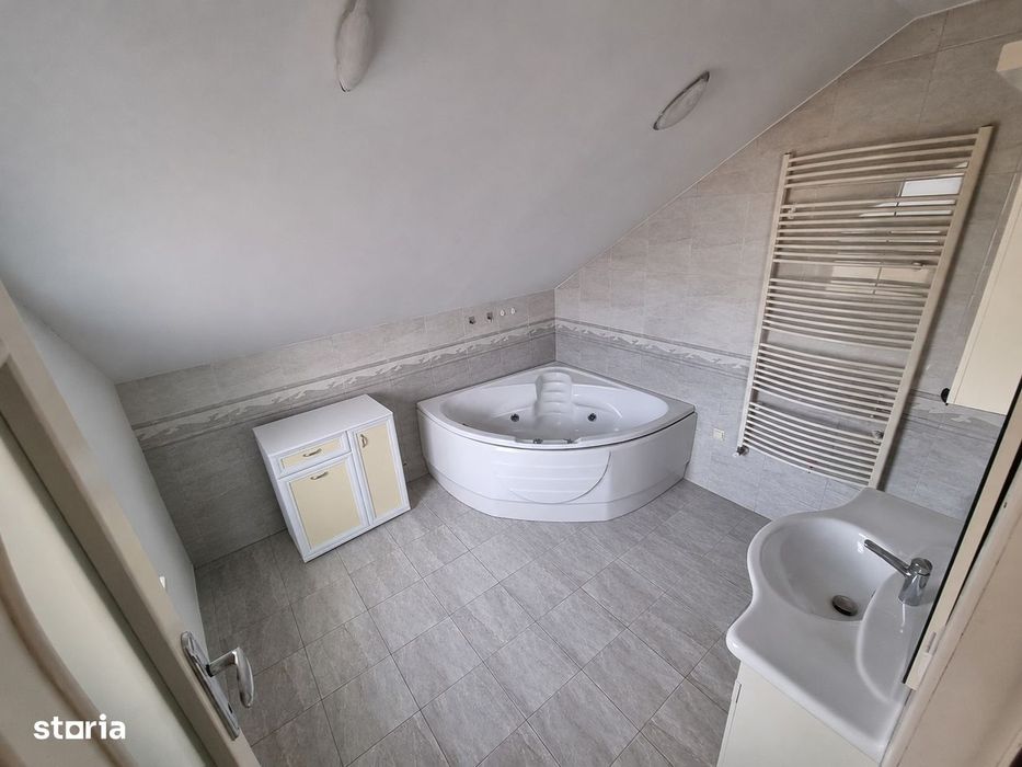 Casă spațioasă în Cristian, Brașov | 223 mp utili | teren 1.000 mp |