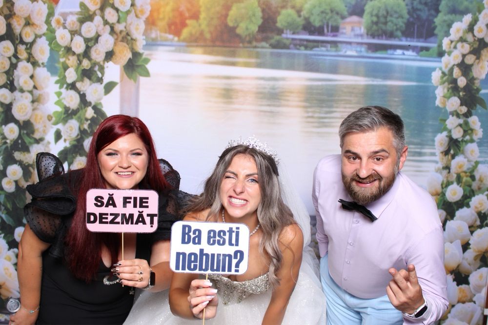 Cabină Foto • Fum Greu • Baloane cu Fum • Make-Up Artist