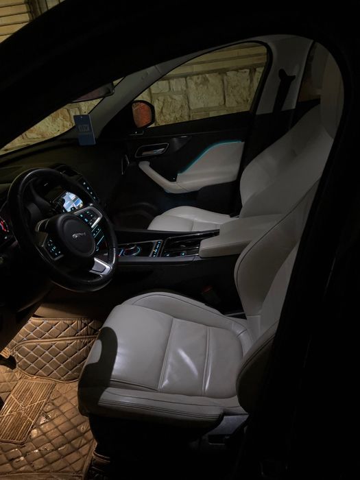 Jaguar F pace 4X4 Sport