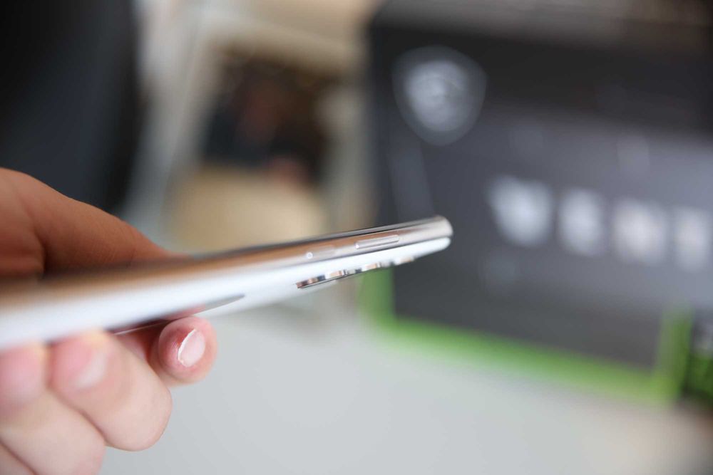 Samsung Galaxy S22 Ultra 5G Dual Sim + eSim - 256GB - 12 GB RAM - Phantom White