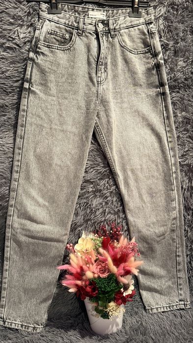 Blugi Mom Fit Sinsay